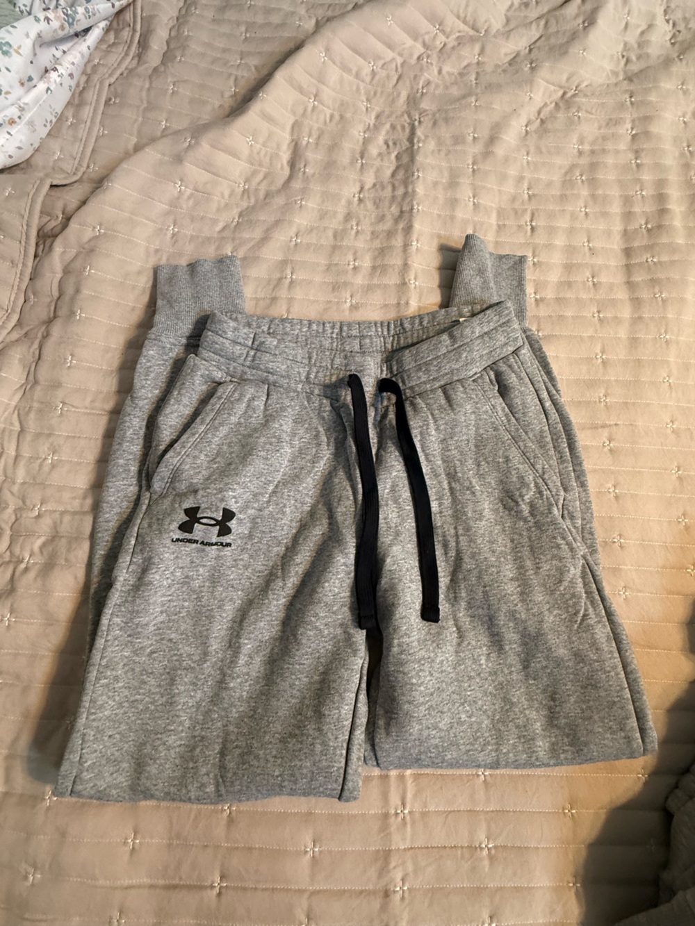Under Armour Heather Gray Quilted Jogger Sweatpants